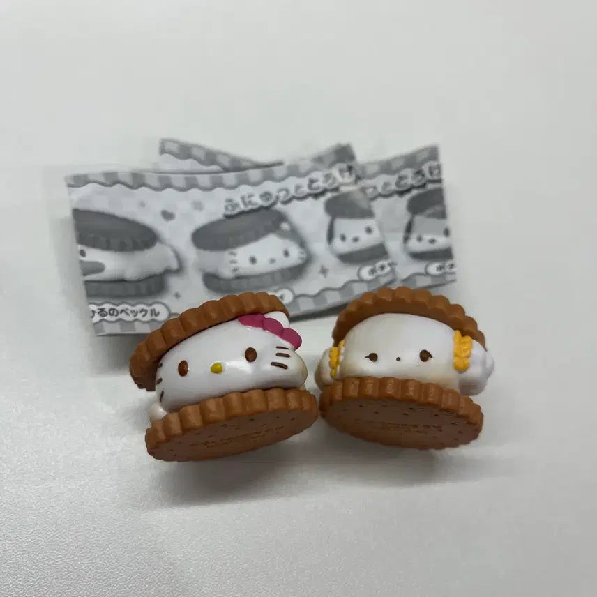 [BUNJANG] Sanrio S'more Sandwich Gacha Set (Hello Kitty, Corgi) / 산리오 스모어 샌드 가챠 (키티,코기뮹)