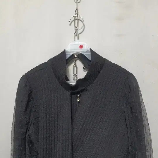 [BUNJANG] Plastic Island Women's Knit T-shirt Medium Black / 0039) 플라스틱아일랜드 여성 니트티셔츠 M