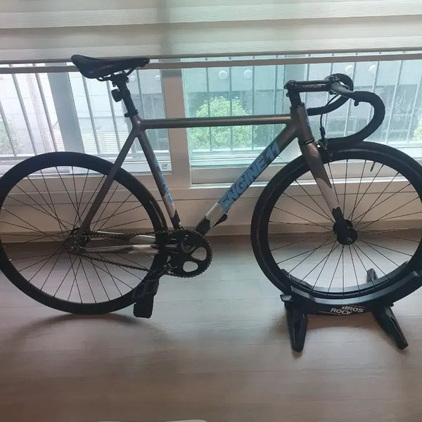 [BUNJANG] Engine 11 Gunmetal Fixed Gear Bicycle / 픽시 엔진11 건메탈