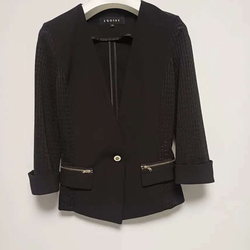 [BUNJANG] EGOIST Color-Blocked Zipper Detail Short Jacket (Black, Size S) / [EGOIST] 에고이스트 정품 배색 지퍼 포인트 숏 자켓 (55/S)