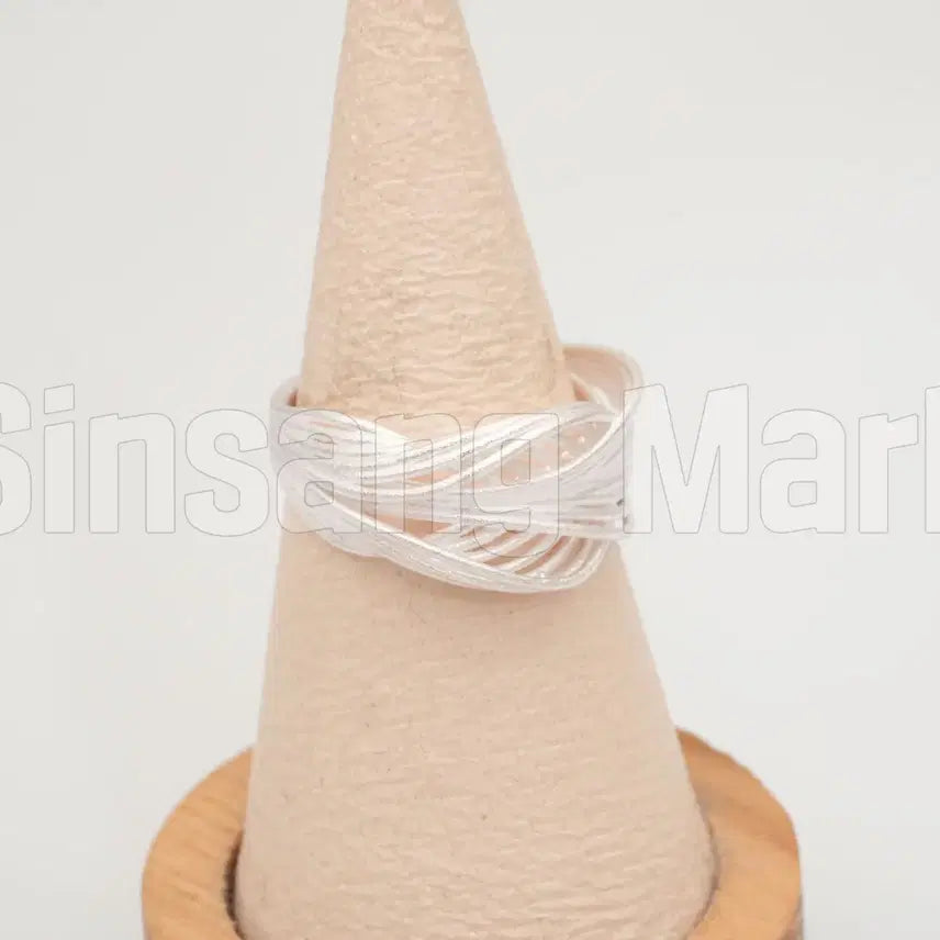 [BUNJANG] COEM Sterling Silver 925 Twisted Wave Sanding Open Ring / [빠른발송] 코엠 실버925 꼬임 웨이브 샌딩 오픈링