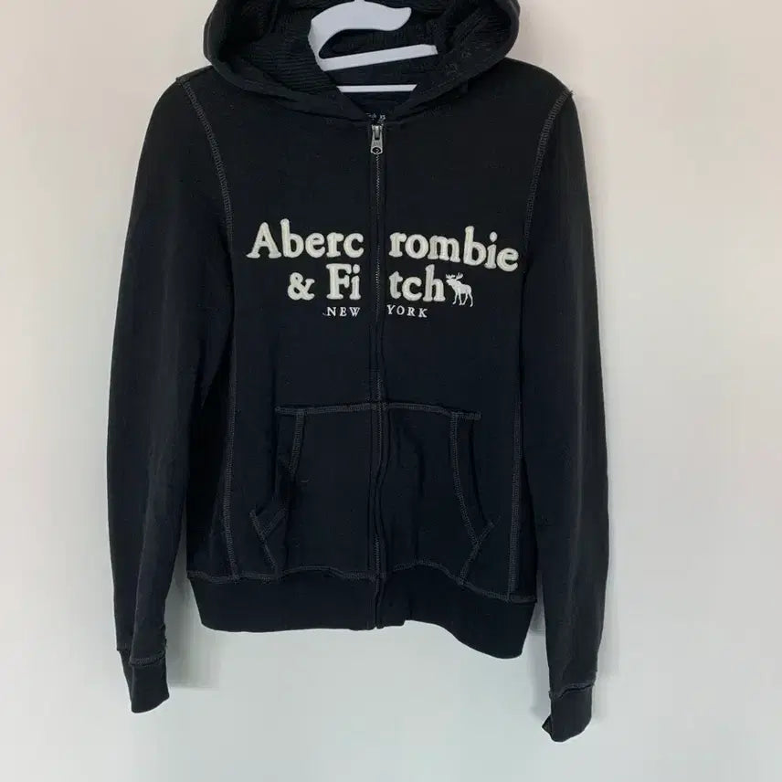 [BUNJANG] Abercrombie & Fitch Black Zip-Up Hoodie XS / 아베크롬비앤피치 후드집업 검정 xs