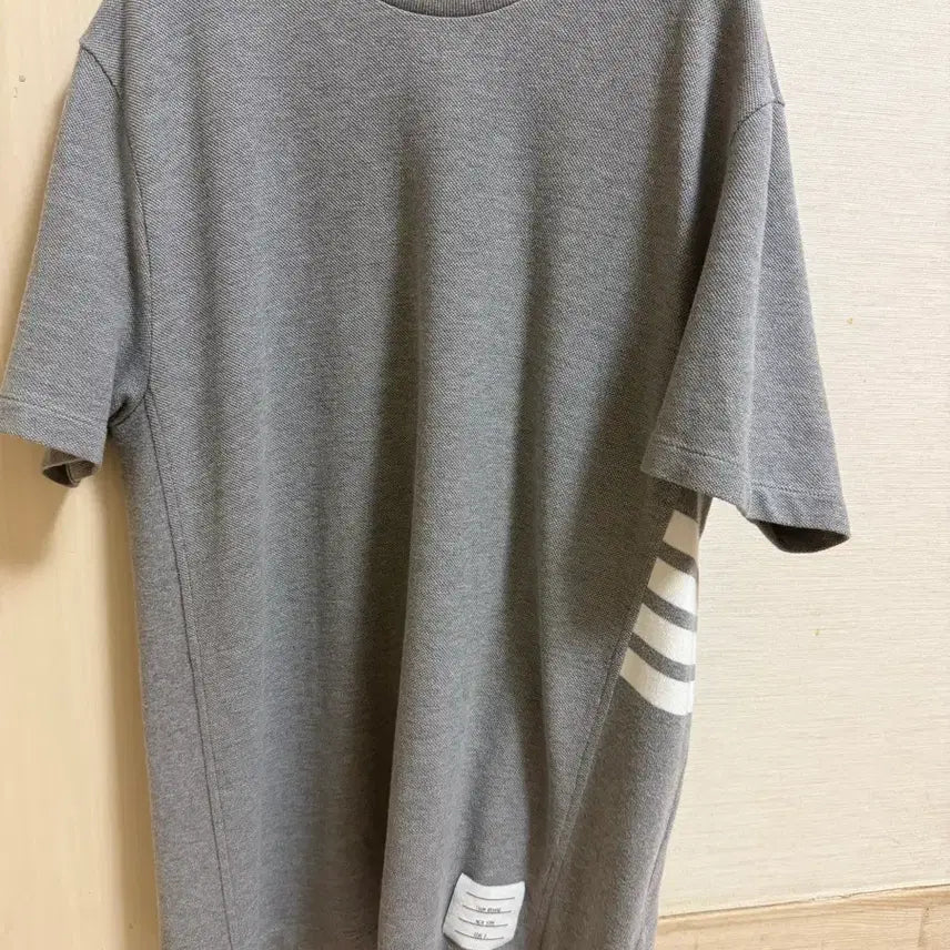 [BUNJANG] Thom Browne Grey Short Sleeve T-Shirt Size 3 / 톰브라운 그레이 반팔 3사이즈