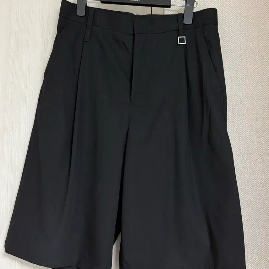 [BUNJANG] Wooyoungmi 25SS Wool Bermuda Pants Black / (48) 25ss 우영미 울 버뮤다 팬츠 블랙