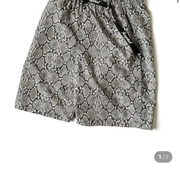[BUNJANG] KAPITAL Taffeta Snake Pattern Easy Shorts / 캐피탈 태프터 뱀 무늬 이지 반바지 KAPITAL K2204SP099