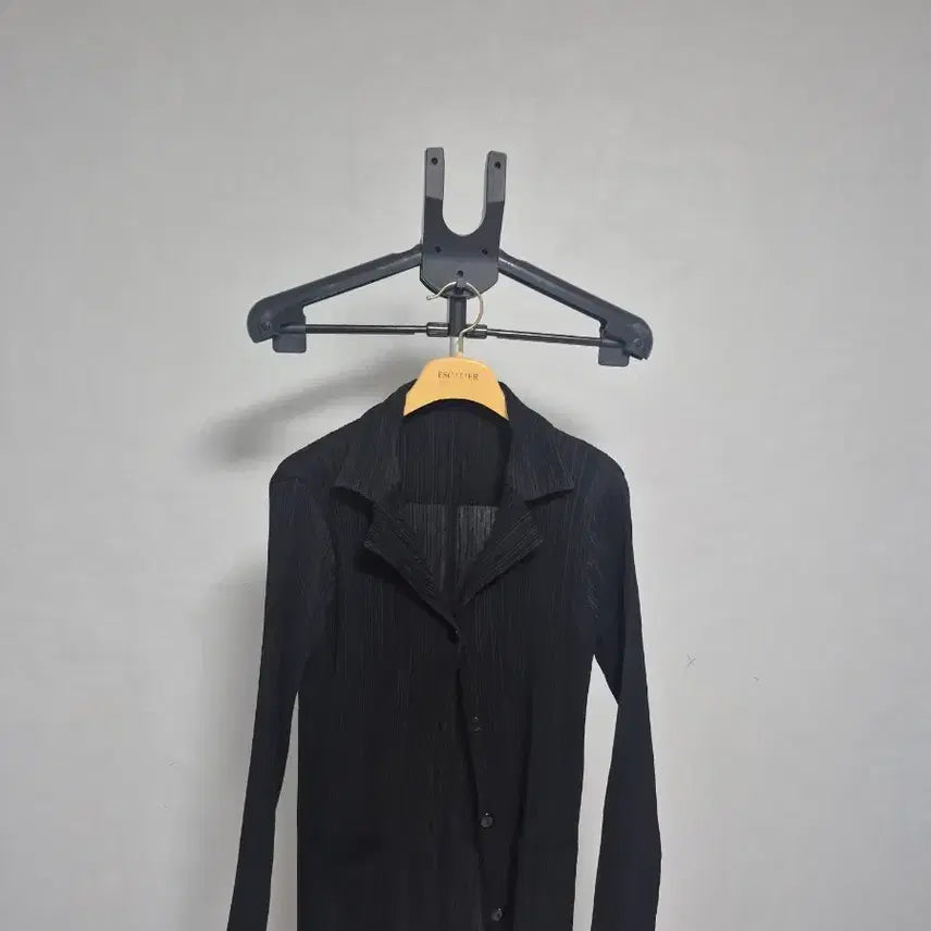 [BUNJANG] Pleats Please Black Shirt / 플리츠미 셔츠 블랙