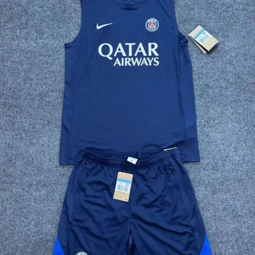[BUNJANG] Nike Paris Saint-Germain 24-25 Dri-FIT Training Sleeveless Top / [해외직구] NIKE나이키 24-25 파리생제르망 PSG Dri-FIT 트레이닝 슬리브리스 민소매