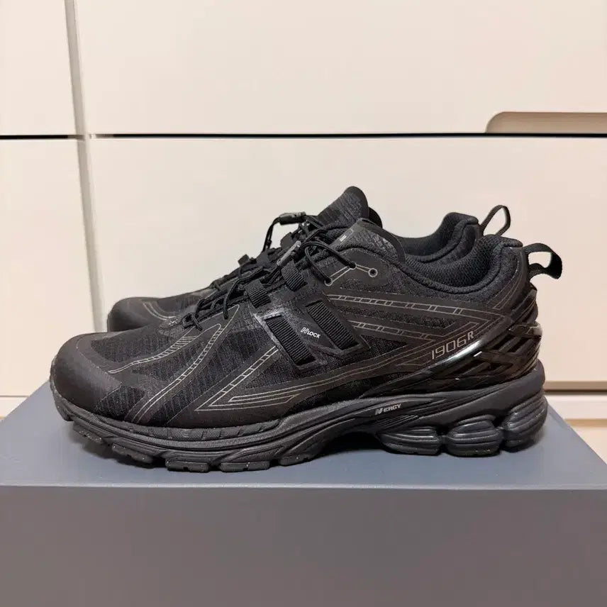 [BUNJANG] New Balance U1906RNB Sneakers / 뉴발란스 U1906RNB