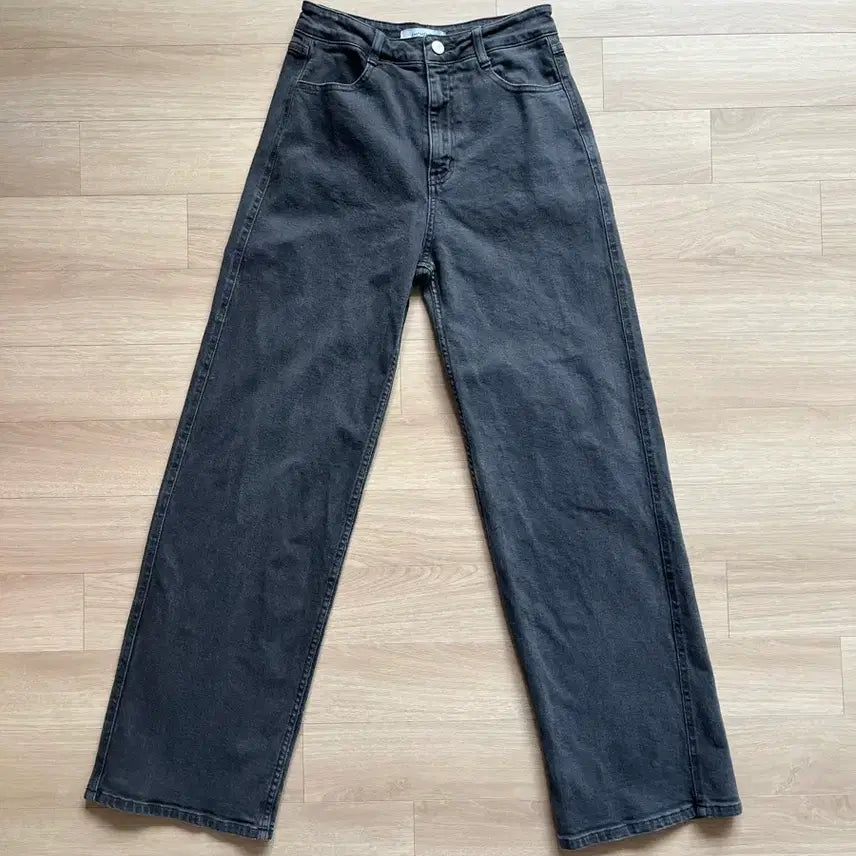 [BUNJANG] AMOMENTO Black Denim Pants / AMOMENTO 아모멘토 흑청데님팬츠