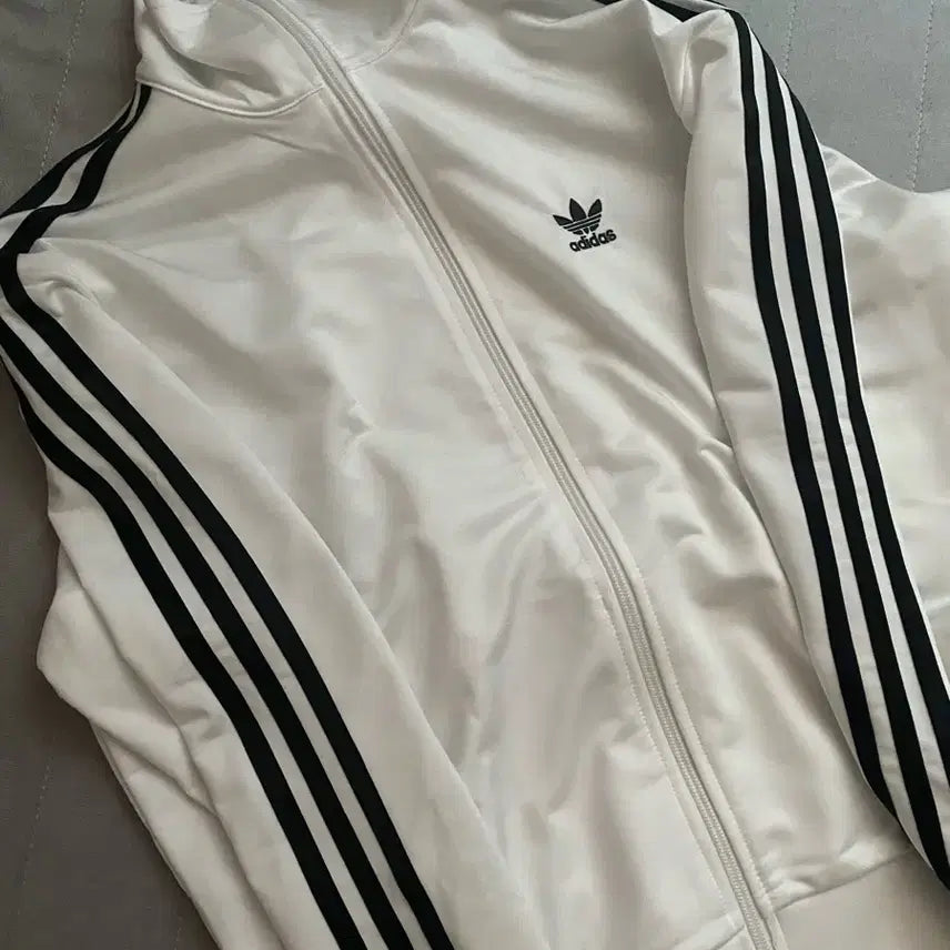 [BUNJANG] Adidas Classic Loose Firebird Track Top Jersey White / KR- 아디다스 아디컬러 클래식 루즈 파이어버드 트랙탑 져지 화이트 윈터 져지
