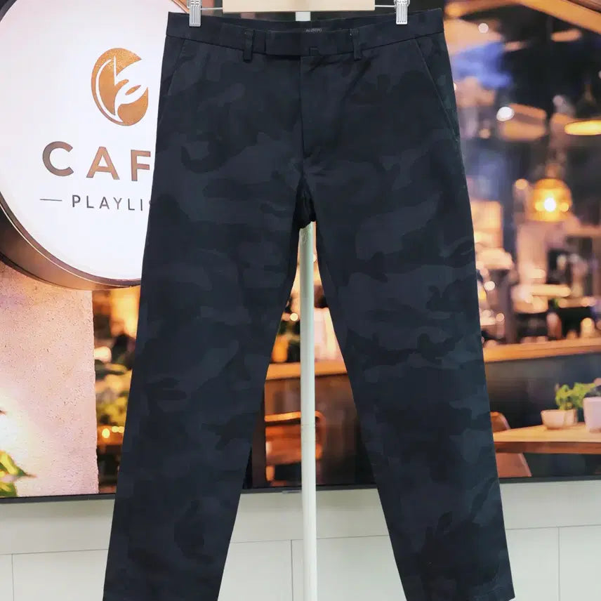 [BUNJANG] Valentino Black Camo Trousers / [ 매장정품 ] 은은한 카모 발렌티노 팬츠 30~32