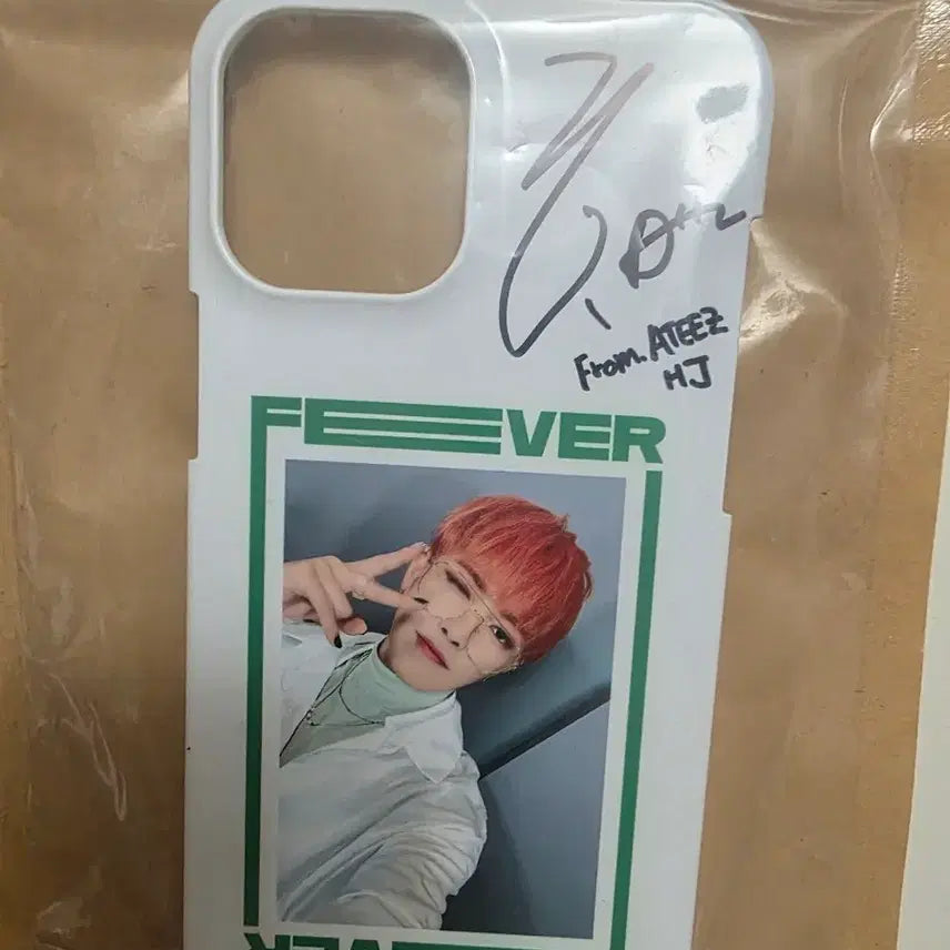 [BUNJANG] ATEEZ Hongjoong Signed Eternal Sunshine Photocard Phone Case / 에이티즈 홍중 이터널 선샤인 친필사인 폰케이스 ATEEZ HONGJOONG SINGED PHONE CASE (ETERNAL SUNSHINE)