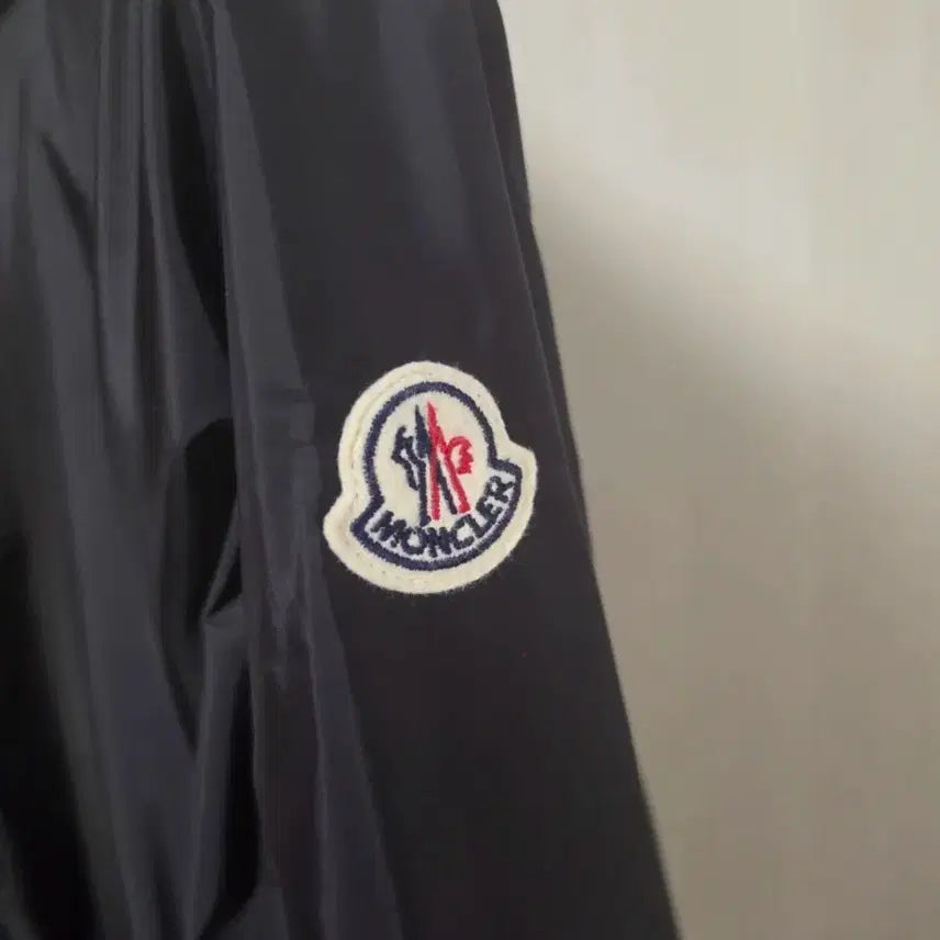[BUNJANG] Moncler Grimpeurs Hooded Windbreaker Black 25SS / 몽클레르 그림푸어(Grimpeurs) 후드 윈드브레이커 블랙 25SS