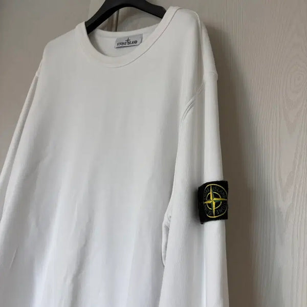 [BUNJANG] Stone Island White Sweatshirt L / [L/화이트] 스톤아일랜드 화이트 맨투맨 L사이즈