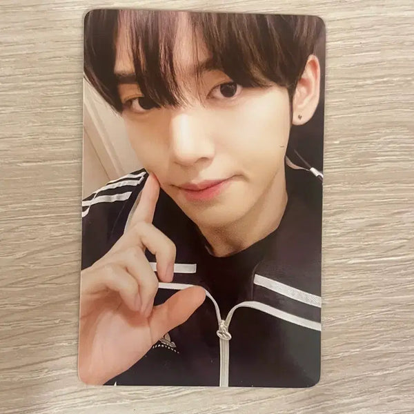 [BUNJANG] ZB1 Sung Hanbin World Tour Here&Now Bangkok Photocard / 제로베이스원 앤더블 한유진 월드투어 here&now 방콕 포카