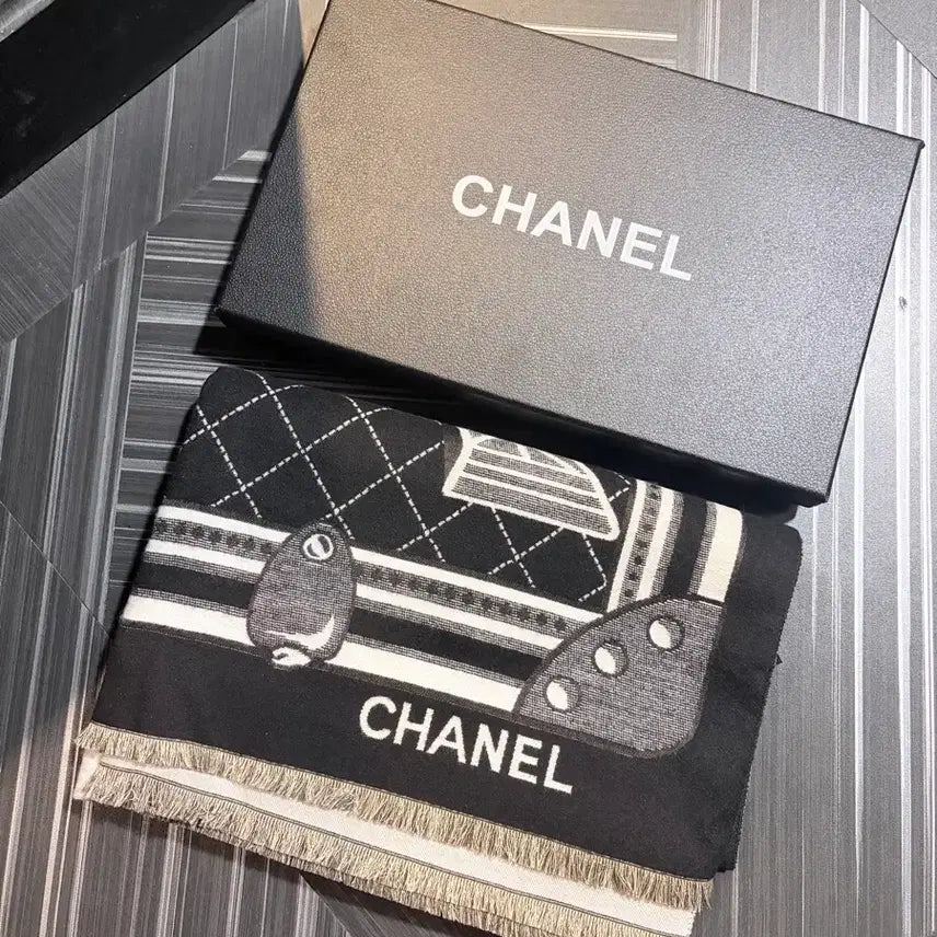 [BUNJANG] Chanel Cashmere Scarf / 샤넬 캐시미어 스카프 새상품급