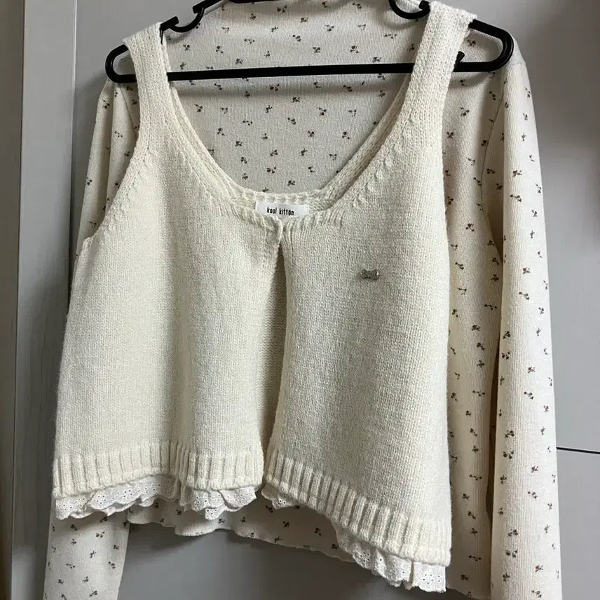 [BUNJANG] Kool Kittin Flower Pattern Long Sleeve T-Shirt / 쿨키튼 kool kittin 옷 긴팔