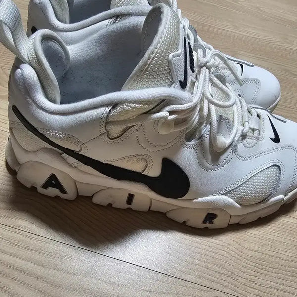 [BUNJANG] Nike Air Barrage Low Summit White / 나이키 에어 버라지 로우 서밋 화이트