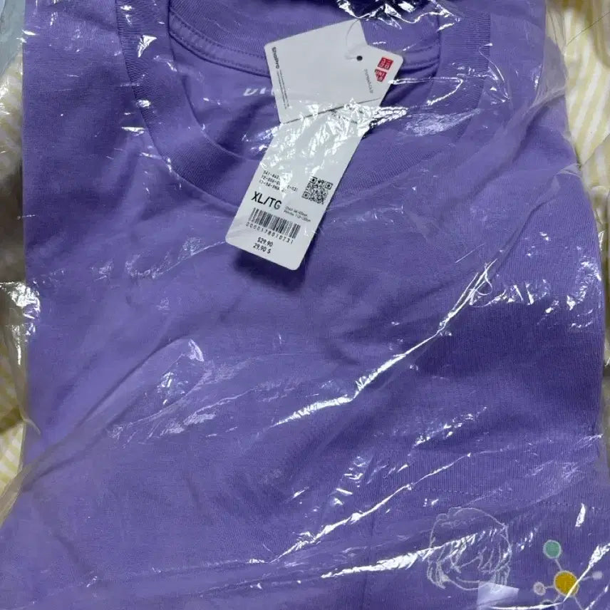[BUNJANG] Uniqlo Detective Conan Haibara Ai "Rose" Graphic T-Shirt (2XL) / 새상품 2xl 티셔츠 명탐정 코난 하이바라 아이 장미 유니클로 ut
