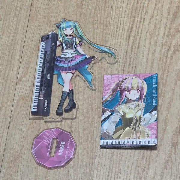 [BUNJANG] BanG Dream! Pareo Acrylic Stand & Badge Bundle Set / 뱅드림 파레오 아크릴 스탠드 뱃지 일괄