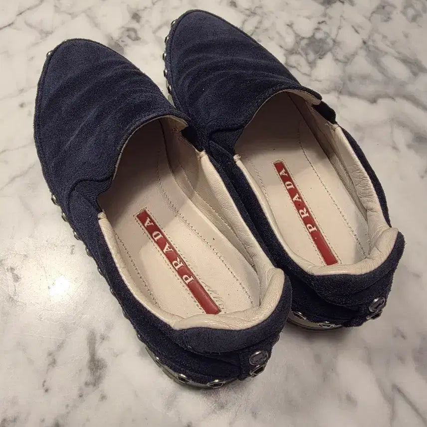 [BUNJANG] Prada Suede Studded Slip-On Shoes Navy / 프라다 스웨이드 스터드 슬립온 네이비