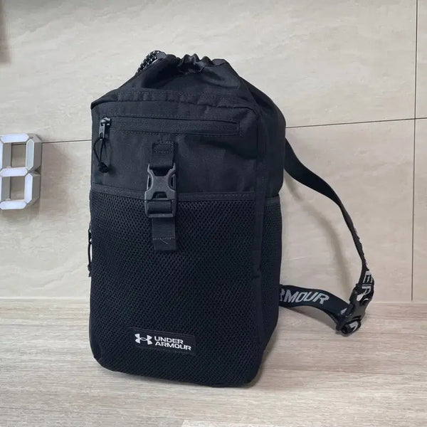 [BUNJANG] Under Armour Infinity Sling Bag Body Bag / 언더아머 / 인피니티 슬링백, 바디백 / Free
