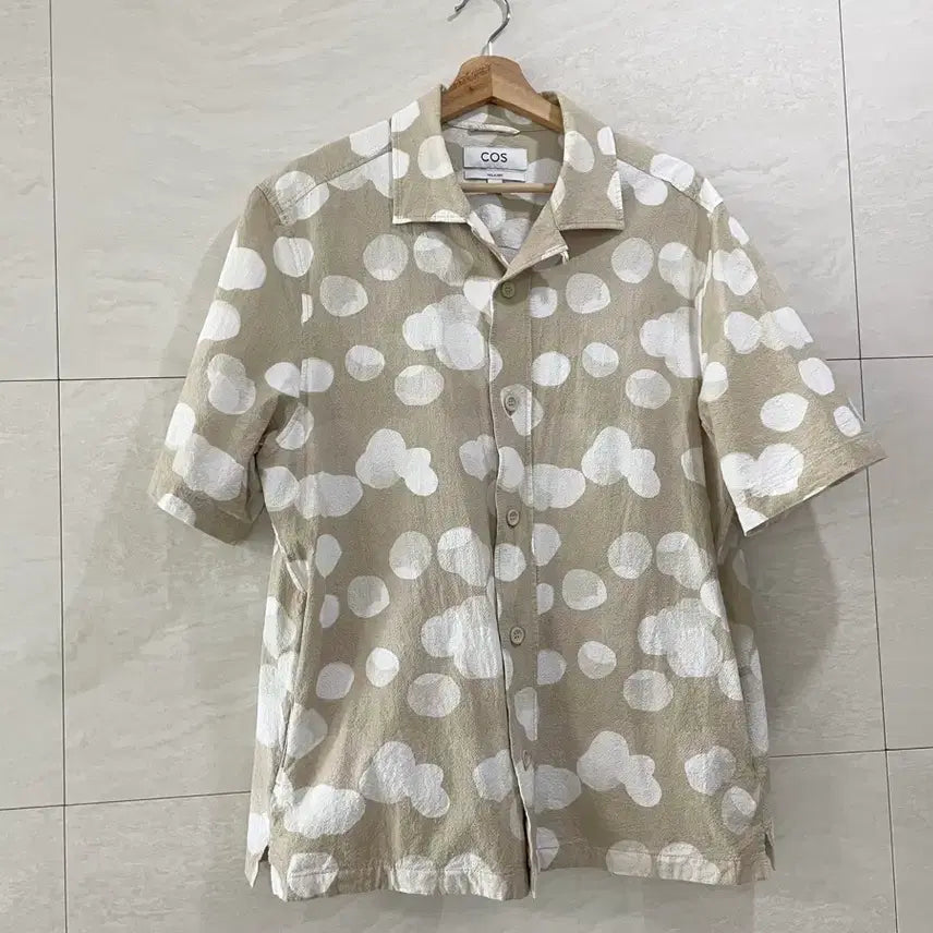 [BUNJANG] COS Polka Dot Print Short Sleeve Shirt Men's M / COS / 도트 프린팅 반팔셔츠, 남성 셔츠 / M(100-105)