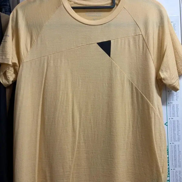 [BUNJANG] Klattermusen Fafne Women's T-Shirt Small Yellow / 클라터뮤젠 파프네 여성용 티셔츠 S