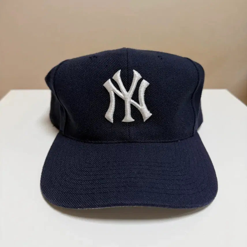 [BUNJANG] Vintage 90s New York Yankees G Cap / 90s 빈티지 뉴욕양키스 모자