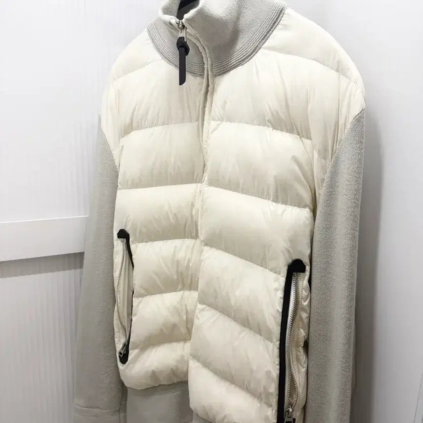 [BUNJANG] Knit Padded Jacket (Near Mint Condition) / 니트 패딩 (새상품급)