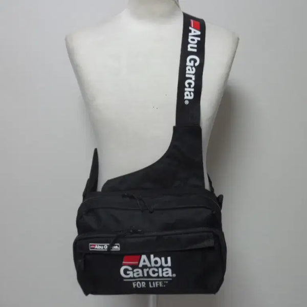 [BUNJANG] Abu Garcia Shoulder Hip Bag Black Polyester / 아부가르시아/바다낚시/보조/원 숄더 힙색(가로31세로20높이13)새제품수준