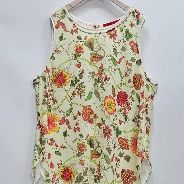 [BUNJANG] OILILY Botanic Floral Layered Sleeveless Blouse Women's XL / OILILY 오일릴리 보태닉 플로럴 레이어드 민소매 블라우스 / 여 XL (93)