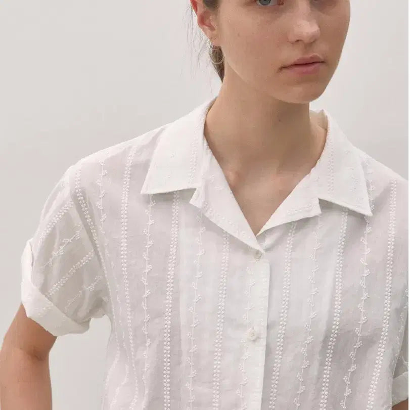 [BUNJANG] BrandNBrandon Eyelet Short-Sleeve Shirt / 브랜다브랜든 아일릿 반팔셔츠