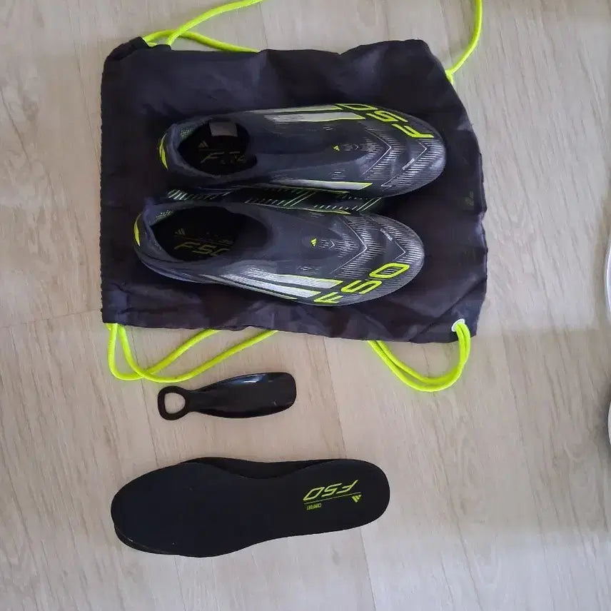 [BUNJANG] Adidas F50 Elite Lace FG Soccer Cleats - 275mm with Original Accessories / 아디다스 축구화 F50 엘리트 레이스 리그 275 축구화 구성셋 포함