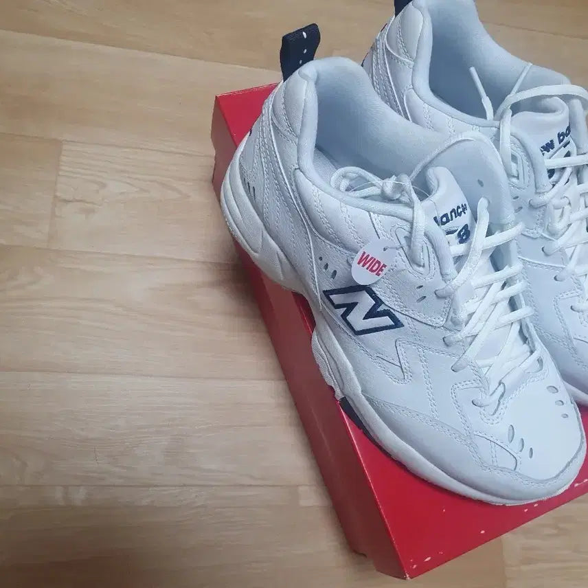 [BUNJANG] New Balance 608 White Sneakers / 뉴발란스 608 화이트