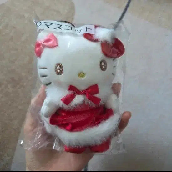 [BUNJANG] Hello Kitty Plush Keychain / 키티 인형 / 키티 키링 / 쿠지 키티