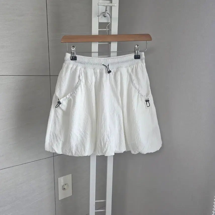 [BUNJANG] Egoist White Culotte Mini Skirt / 에고이스트 화이트 큐롯 스커트