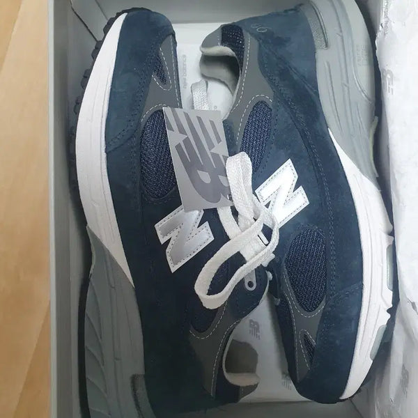 [BUNJANG] New Balance 993 Navy Wide 4E Sneakers / 뉴발란스 993 네이비