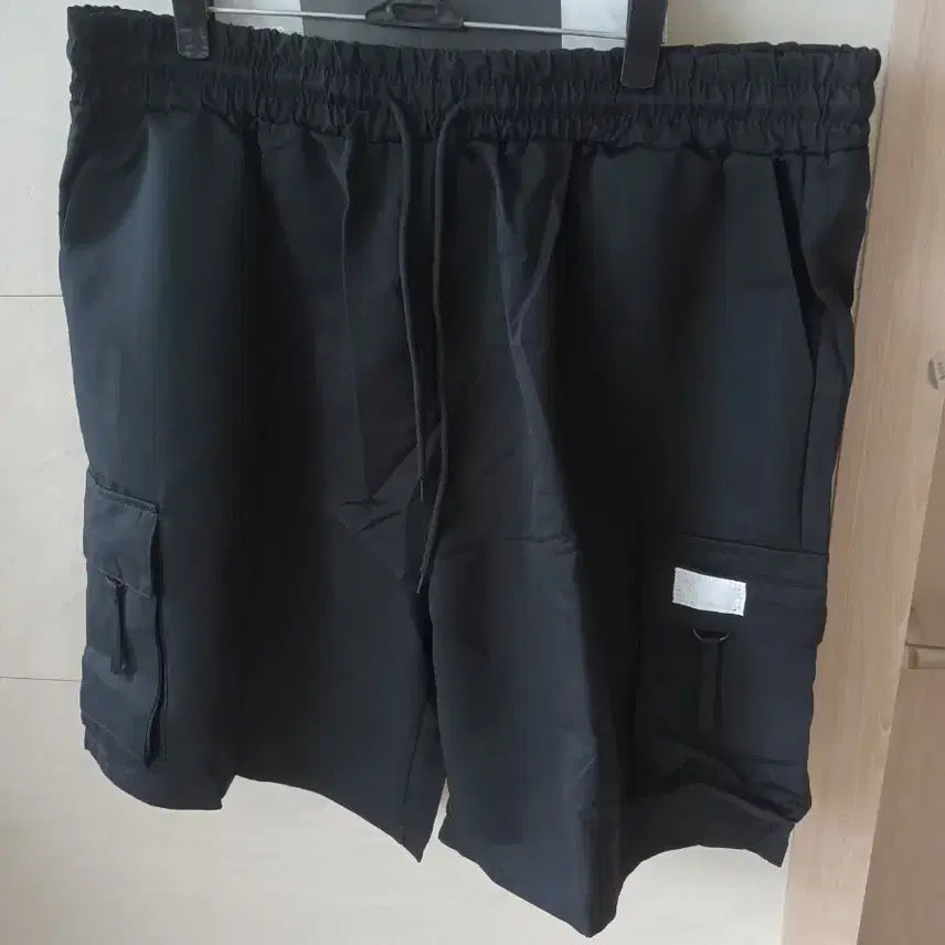 [BUNJANG] Black Cargo Shorts XXXL / 블랙 카고 반바지 XXXL  새상품