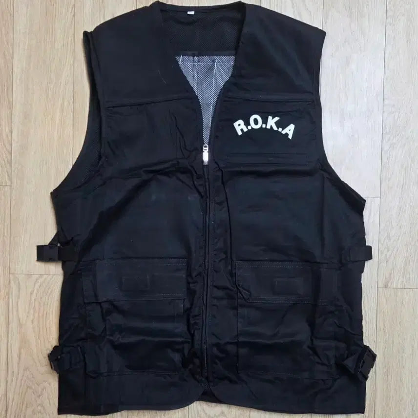 [BUNJANG] Kamizon Korean Army Black Ice Vest (Size 95) - Unused / 미사용 카미존 한국 육군 검정색 아이스조끼 95사이즈  (줄자사진 참고)