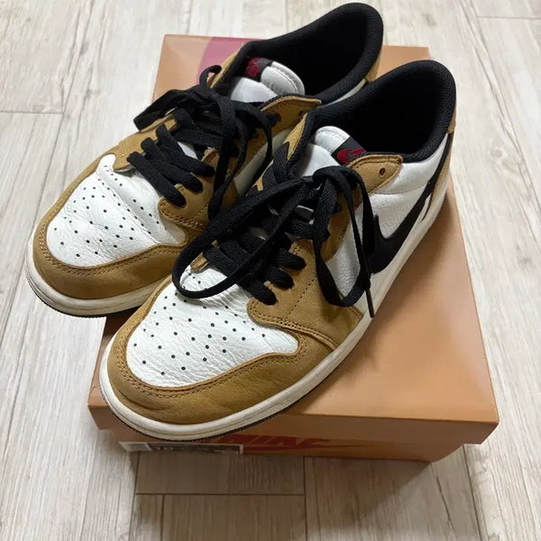 [BUNJANG] Air Jordan 1 Low 'Rookie' US 9.5 / 조던 1 로우 루키 280