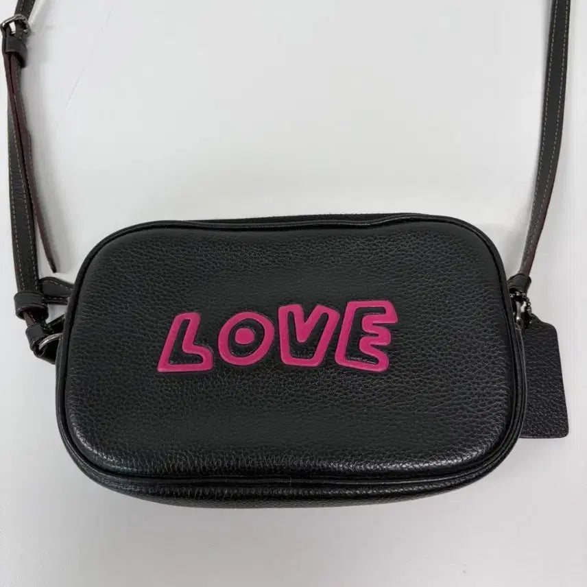 [BUNJANG] Coach x Keith Haring Love Collaboration Graffiti Crossbody Bag / [정품] 코치X키스 해링 러브 콜라보 그래피티 크로스백