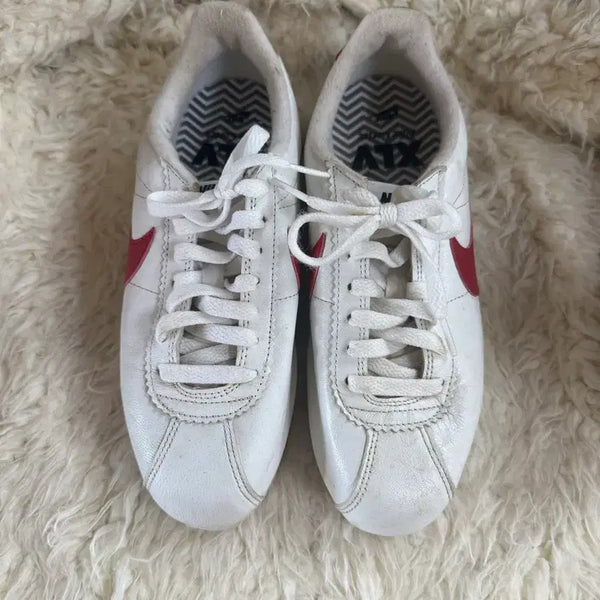 [BUNJANG] Nike Cortez White/Red Sneakers / 나이키 코르테즈 흰색/빨강 250