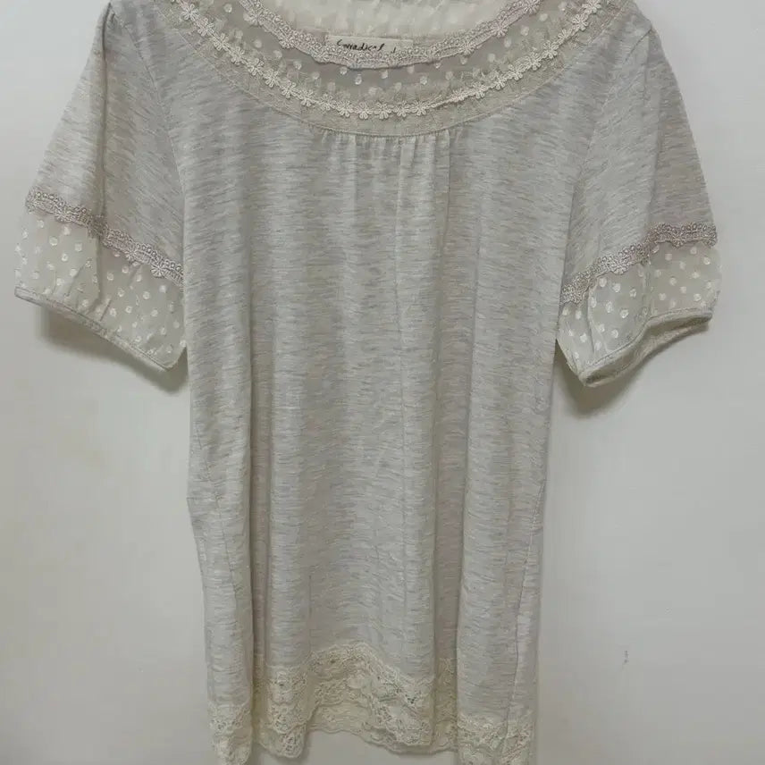 [BUNJANG] Japanese Vintage Mori Girl Embroidered Crochet Detail Oatmeal Short Sleeve Blouse / 일본 빈티지 모리걸 자수 크로셰 디테일 오트밀 반팔 블라우스