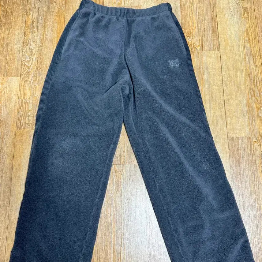 [BUNJANG] Uniqlo x Needles Track Pants Jogger Pants / 유니클로 니들스 트랙팬츠 콜라보 트레이닝팬츠 조거팬츠 유니 클로 바지