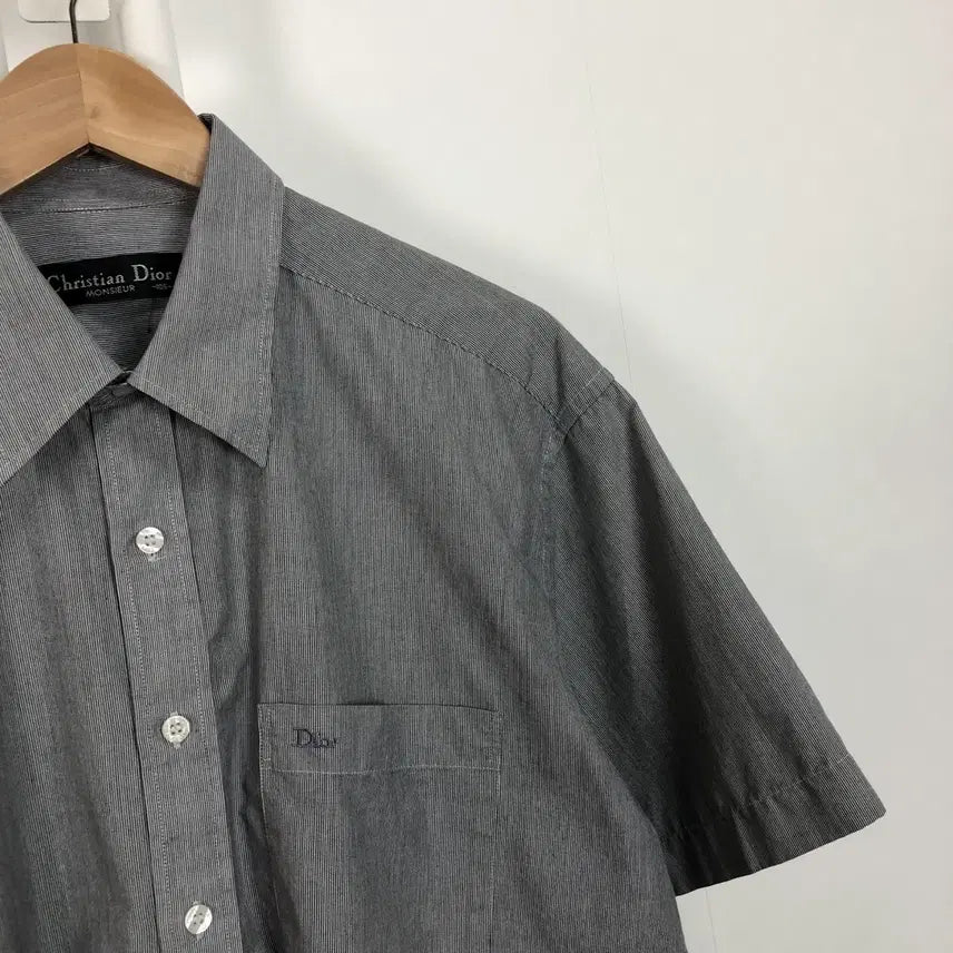 [BUNJANG] Christian Dior Authentic Pinstripe Embroidered Logo Shirt / 디올 정품 핀스트라이프 자수로고 셔츠