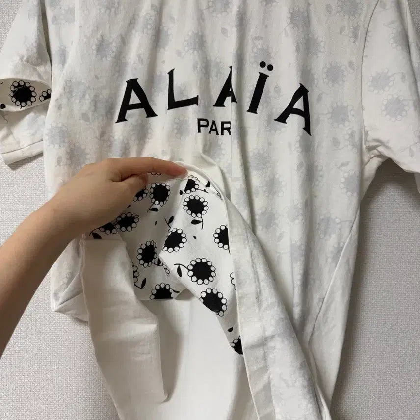 [BUNJANG] Alaia T-Shirt / 알라이아 티셔츠