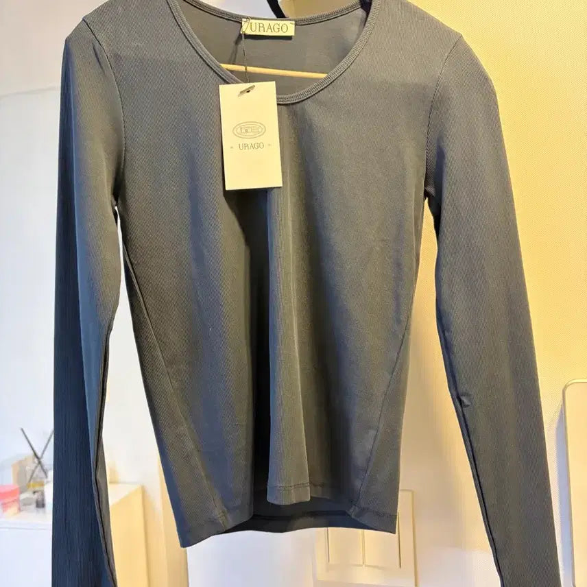 [BUNJANG] URAGO U-Neck Ribbed T-Shirt (New) / (새상품) 유라고 유넥 골지 티셔츠