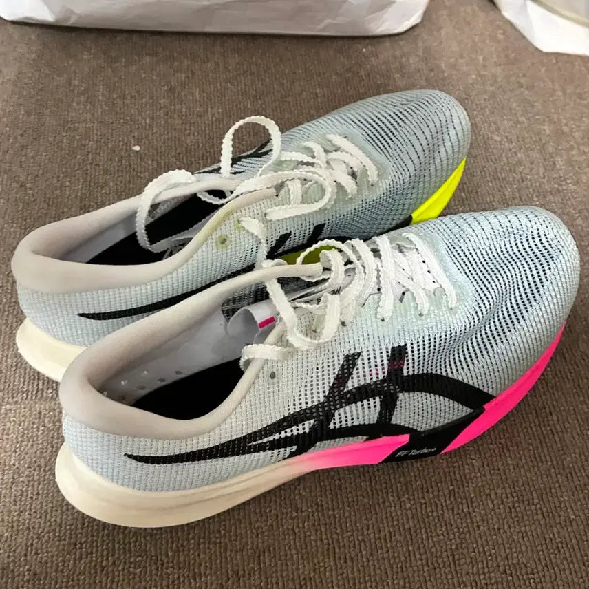 [BUNJANG] ASICS Metaspeed Edge Paris Running Shoes (250mm) / 메타스피드 엣지파리 250사이즈 판매합니다