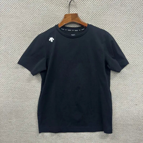 [BUNJANG] Descente Functional Short Sleeve T-Shirt Size 160 / 데상트 기능성 반팔티 160 D03556